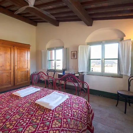 Bed & Breakfast Le Tassinaie Castellina Marittima